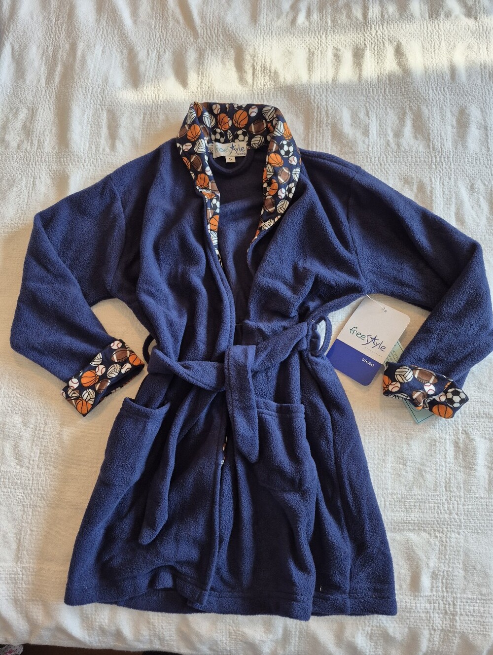 Freestyle boys size 5 blue fleece with sport ball trim front pockets NEW